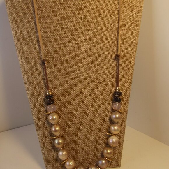 Baroque Pearl & Gold Tone Beaded Necklace on Leather Cord - Picture 2 of 8